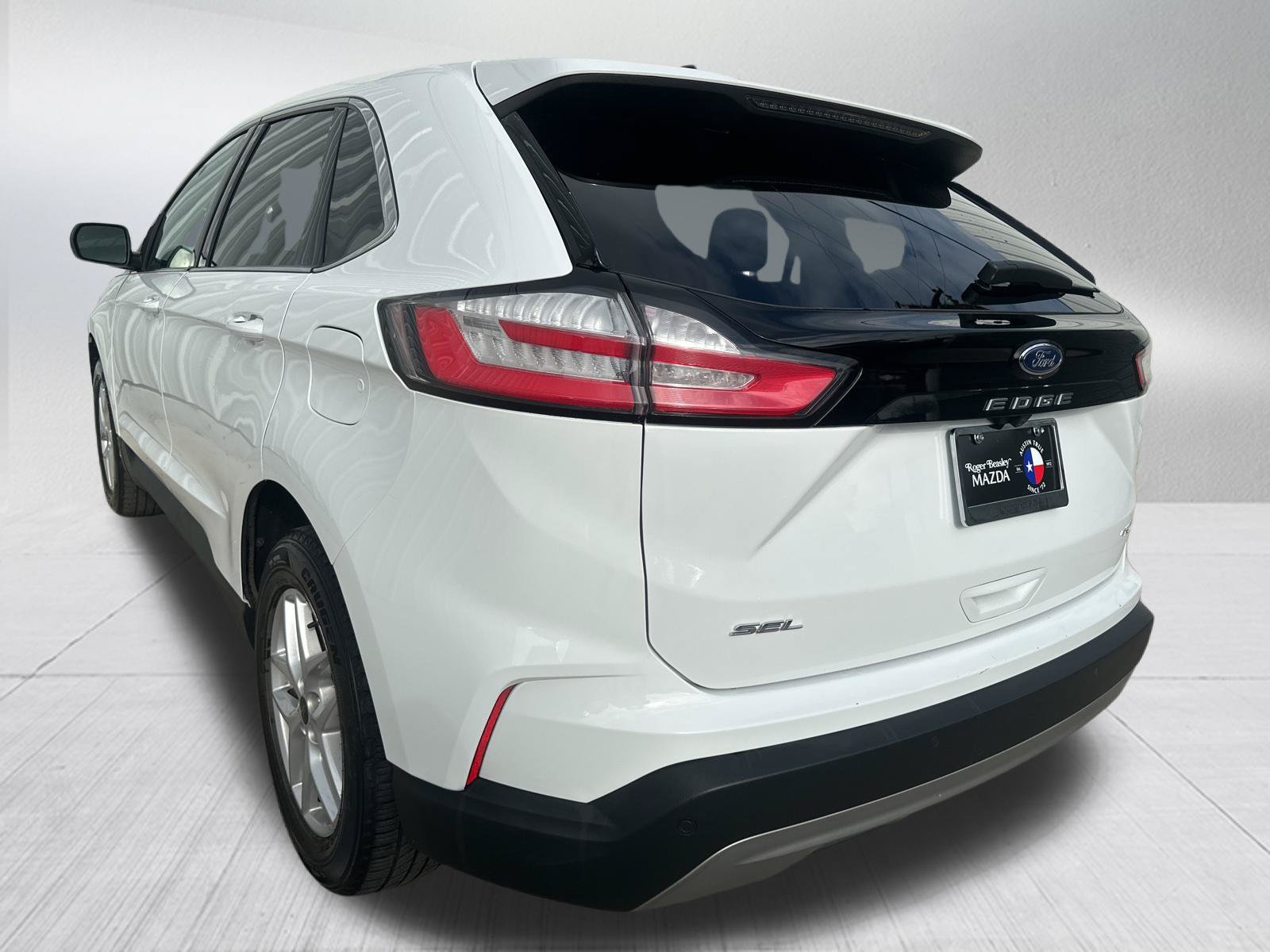 Used 2024 Ford Edge SEL AWD/4WD image 6