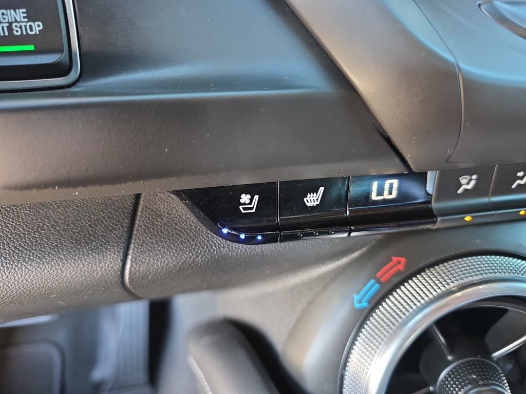 Used 2024 Chevrolet Camaro LT RWD image 32