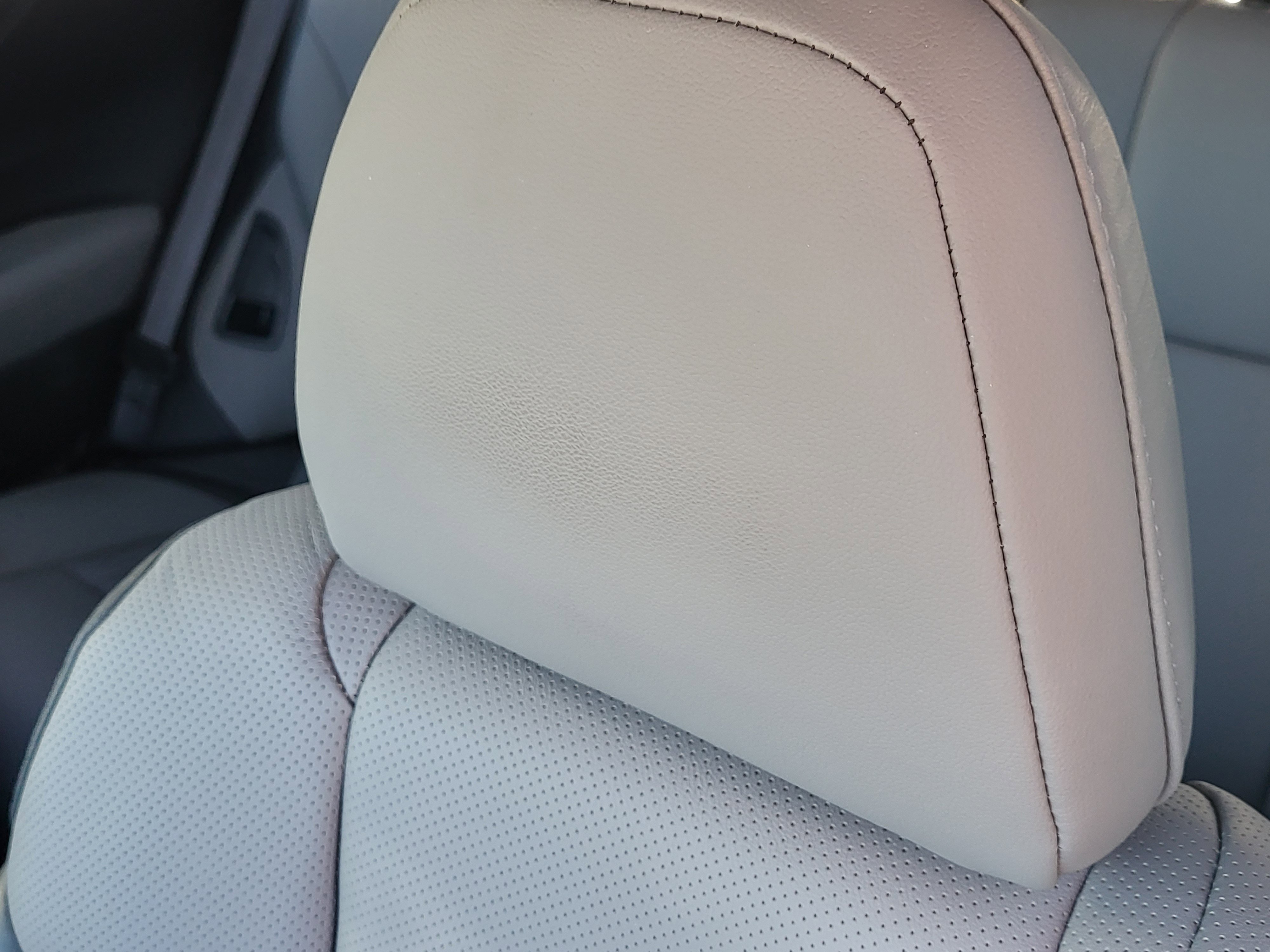 Certified 2025 Subaru Outback Limited image 14