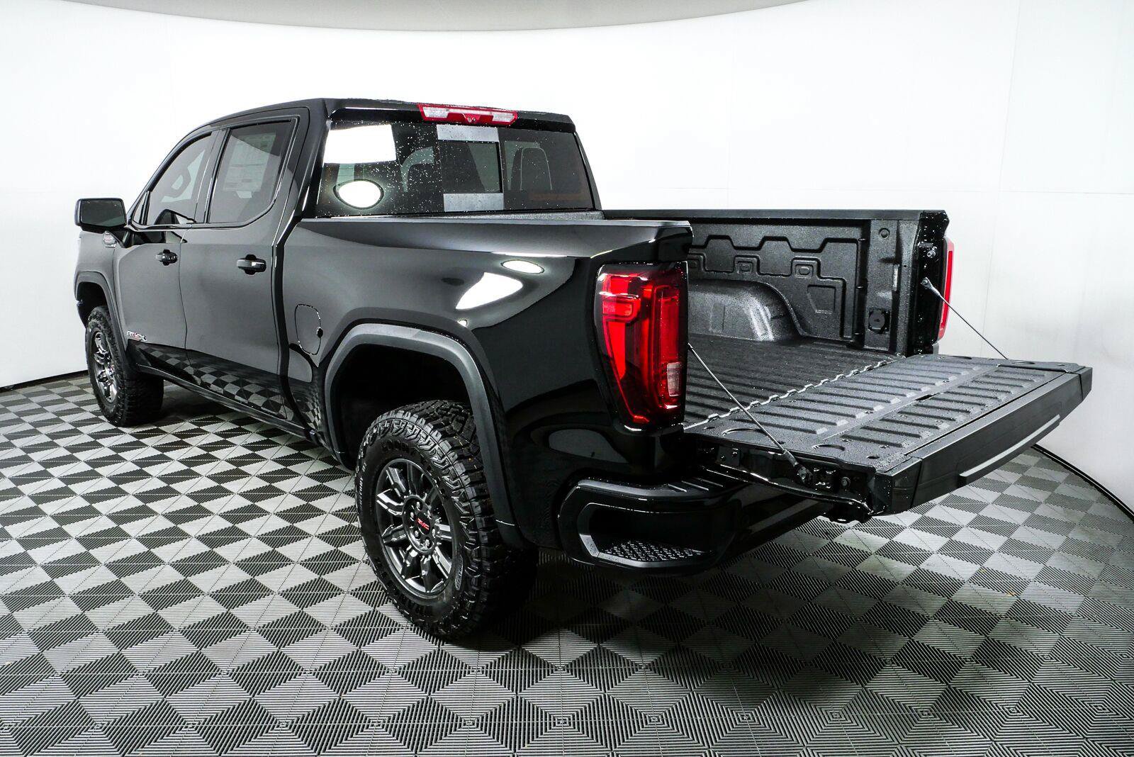 New 2026 GMC Sierra 1500 AT4X AWD/4WD image 33