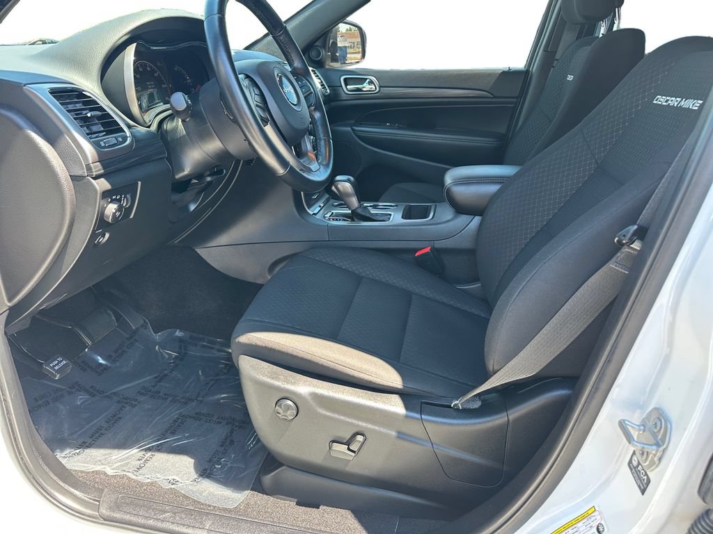 Used 2021 Jeep Grand Cherokee Freedom Edition AWD/4WD image 17