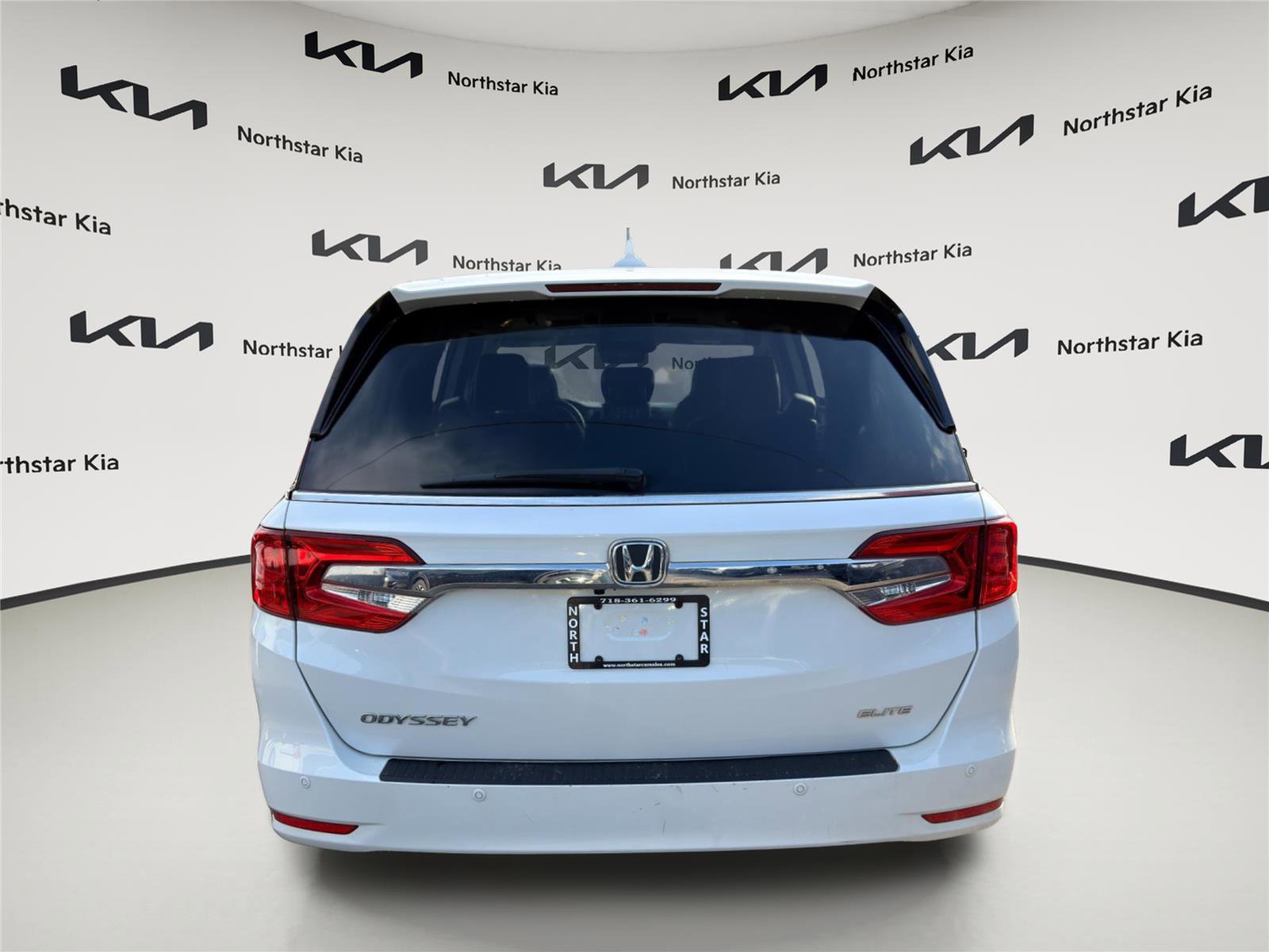 Used 2020 Honda Odyssey Elite image 3