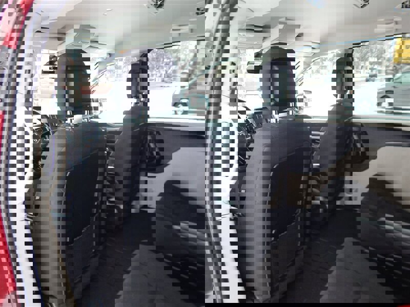 Used 2018 Dodge Grand Caravan SE w/ UConnect Hands-Free Group image 20