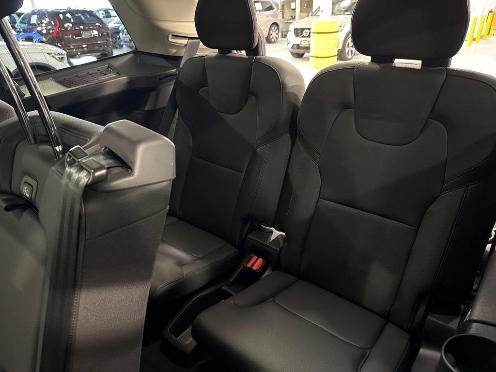 Certified 2024 Volvo XC90 T8 Plus w/ Protection Package Premier AWD/4WD image 25