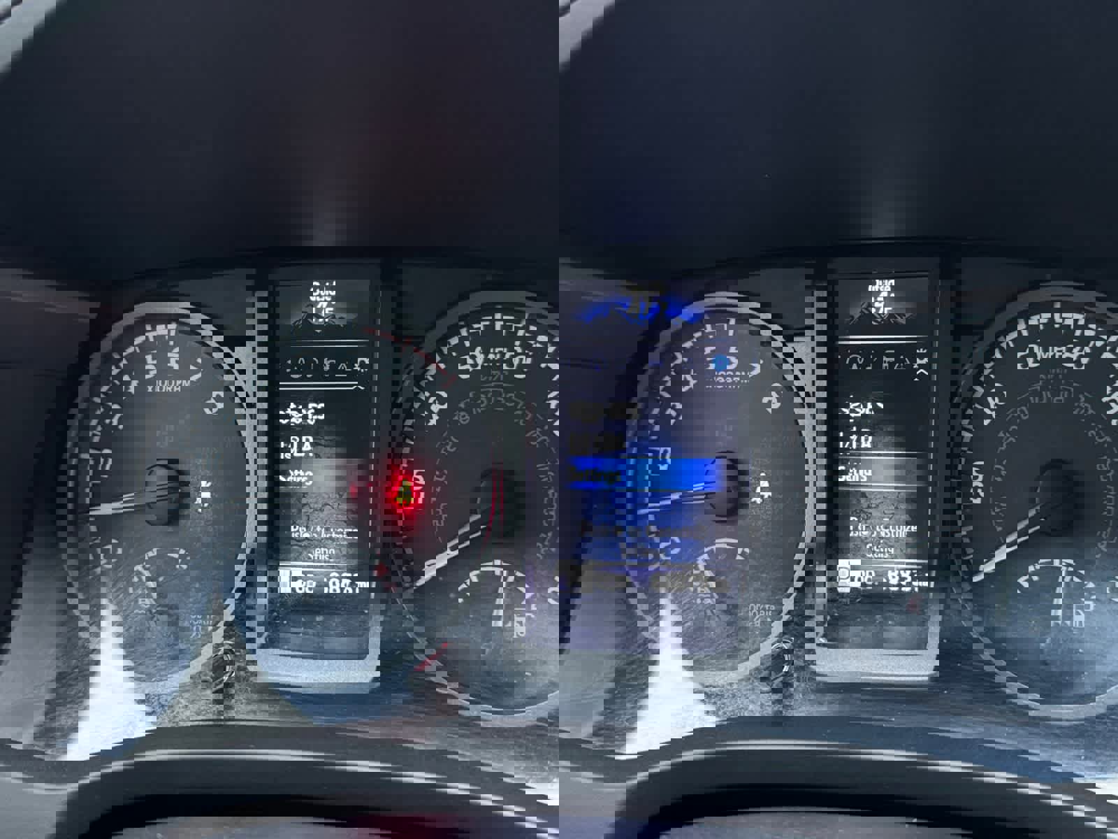 Used 2019 Toyota Tacoma TRD Sport image 21