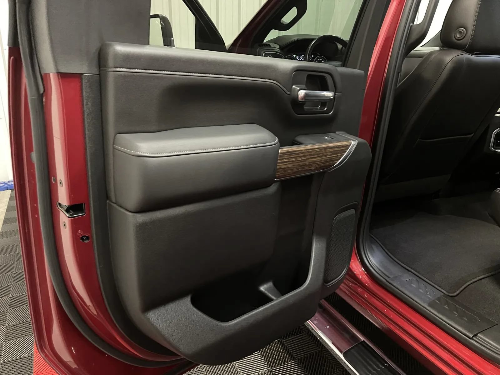 Used 2020 Chevrolet Silverado 3500 High Country w/ Z71 Off-Road Package AWD/4WD image 41