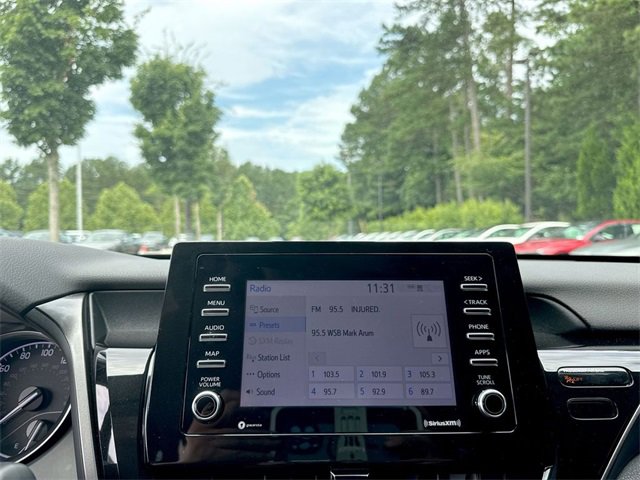 Used 2022 Toyota Camry SE image 16