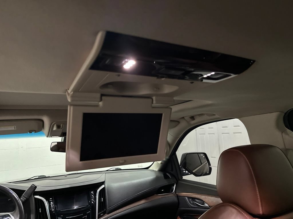Used 2018 Cadillac Escalade ESV Premium Luxury RWD image 59