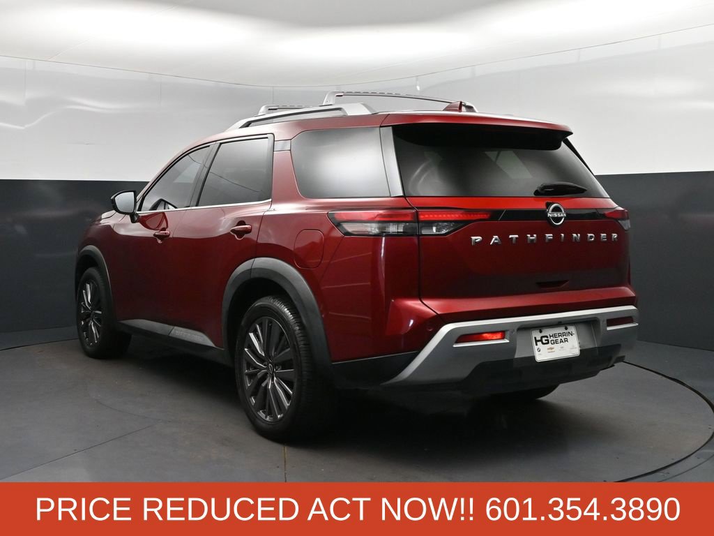 Used 2023 Nissan Pathfinder SL w/ SL Premium Package FWD image 5