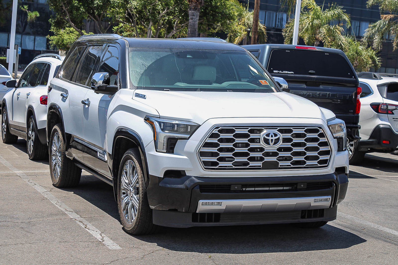 Used 2024 Toyota Sequoia Capstone AWD/4WD image 3