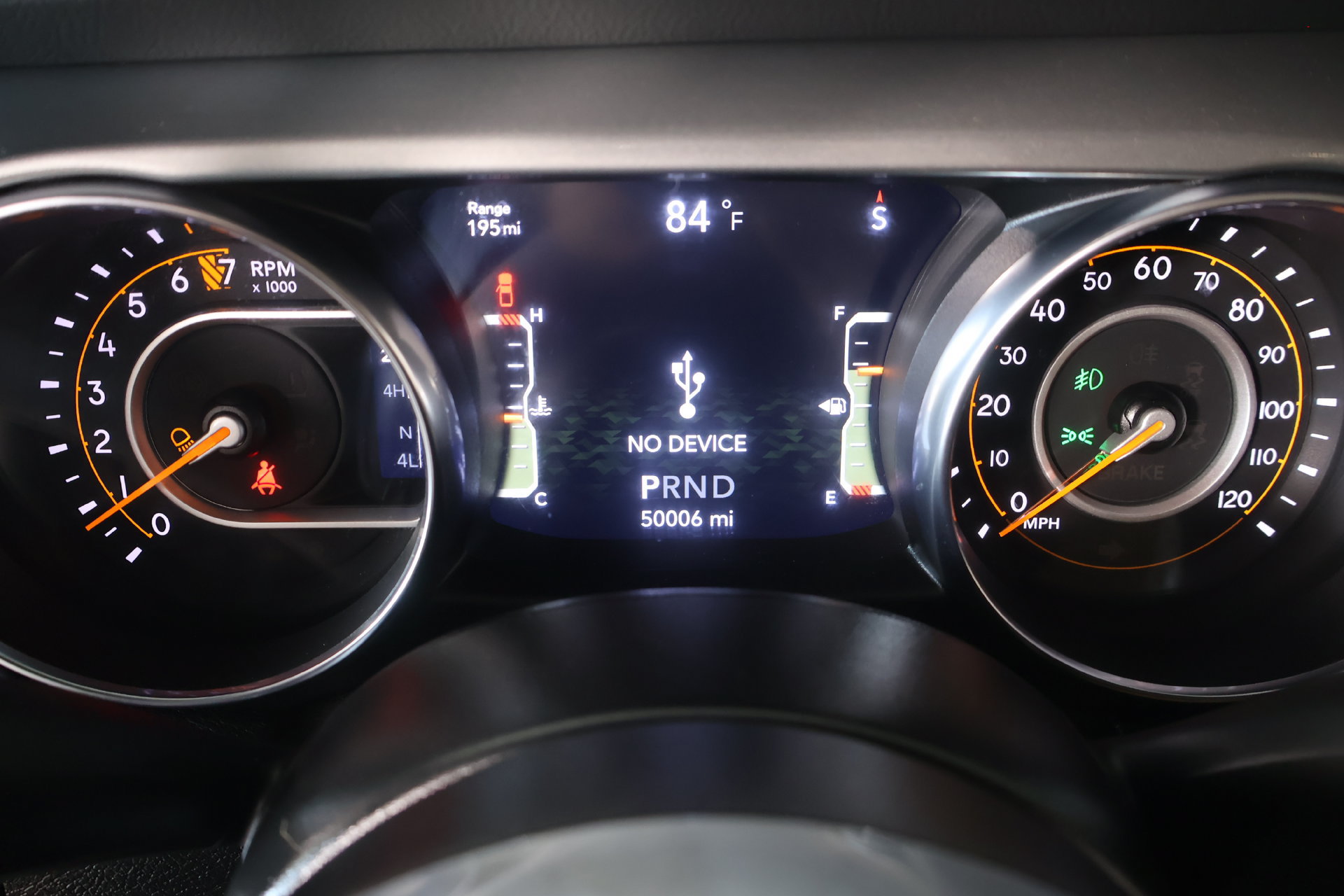Used 2021 Jeep Gladiator Overland AWD/4WD image 4