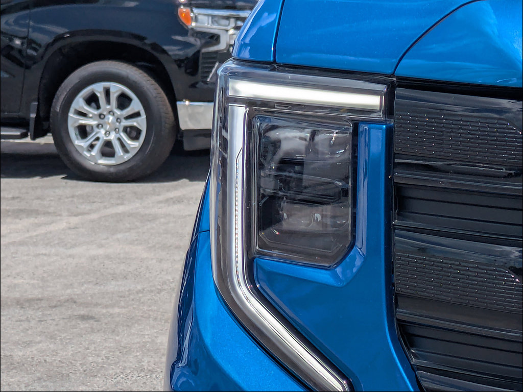 Certified 2023 GMC Sierra 1500 Elevation w/ Preferred Package RWD image 10