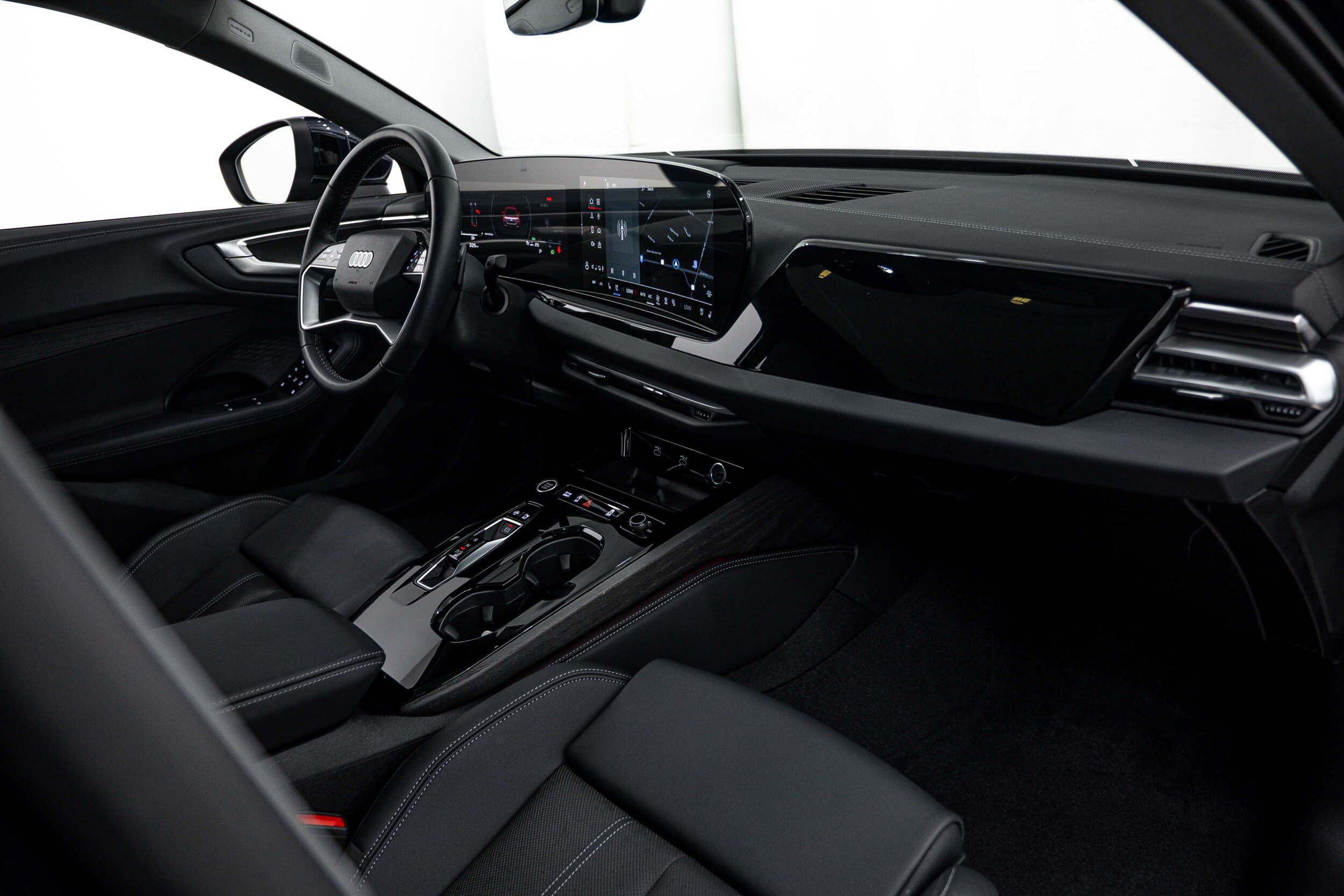 Used 2025 Audi A5 2.0T Premium Plus w/ Premium Plus AWD/4WD image 8