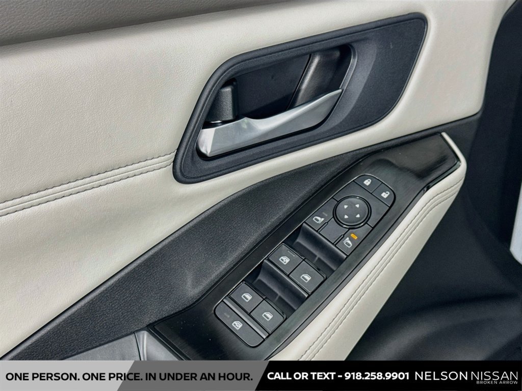 New 2026 Nissan Rogue Dark Armor FWD image 17