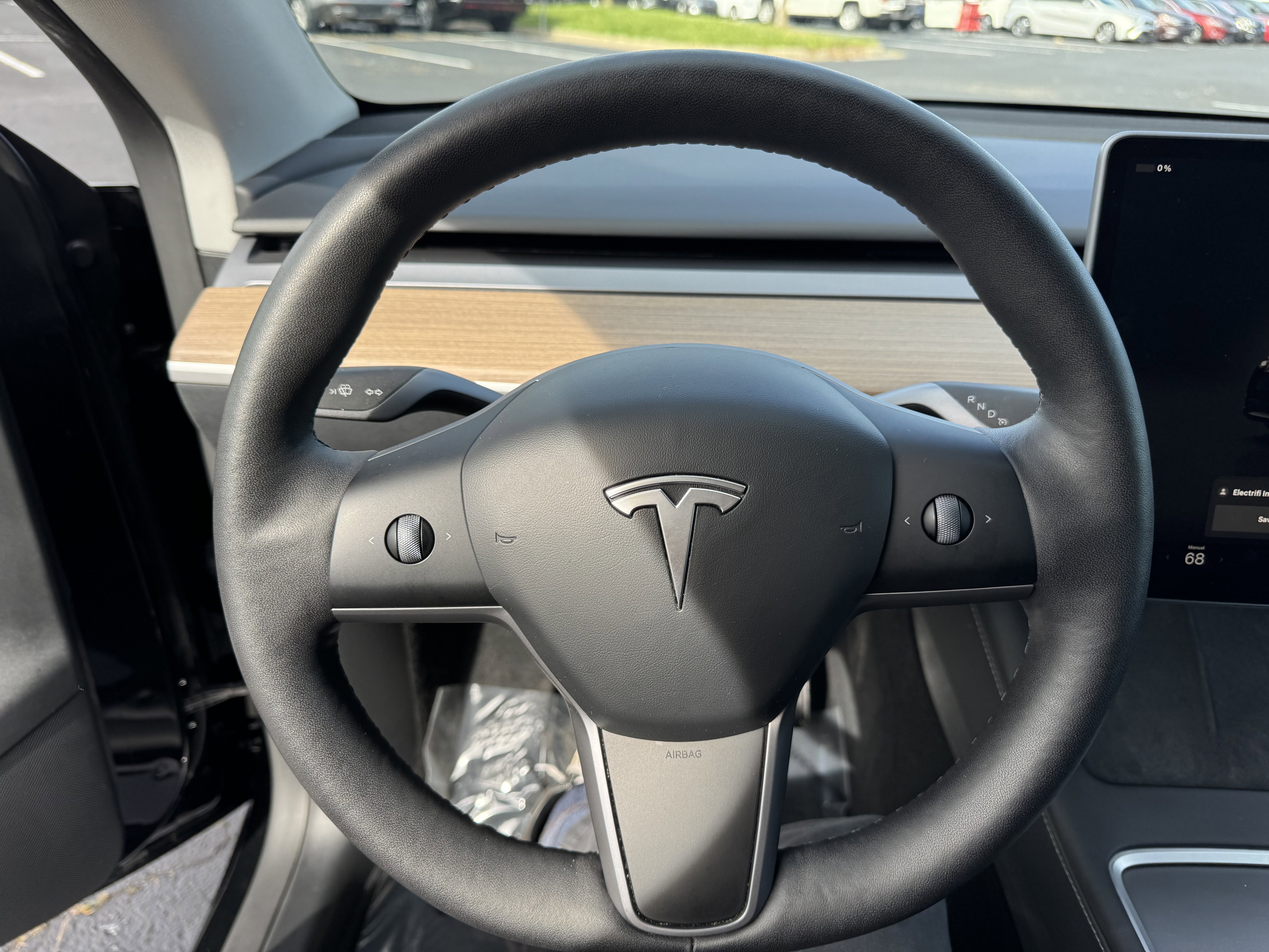 Used 2024 Tesla Model Y 2WD image 20