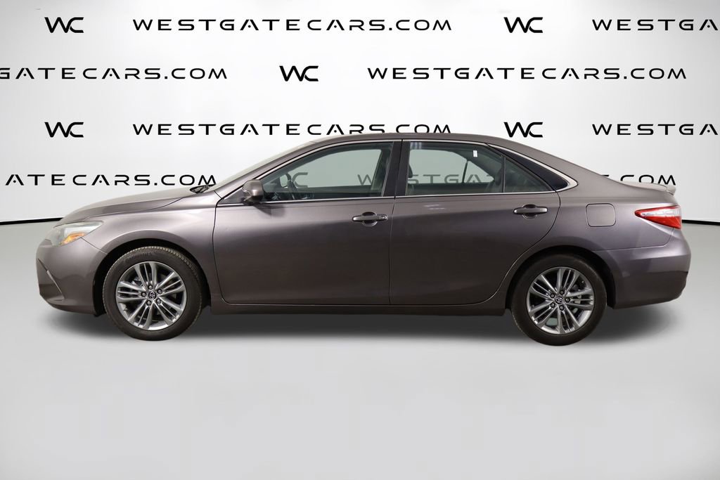Used 2015 Toyota Camry SE FWD image 5
