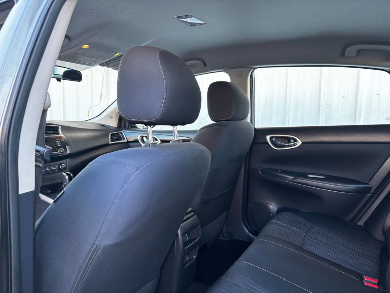 Used 2016 Nissan Sentra SV image 25