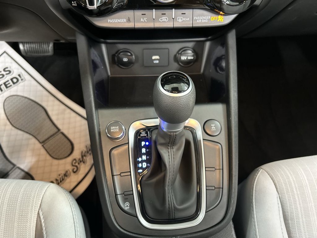 Used 2023 Hyundai Kona SEL AWD/4WD image 17