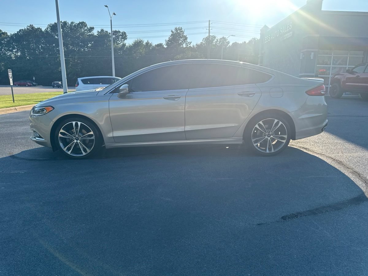 Used 2017 Ford Fusion Titanium AWD/4WD image 4