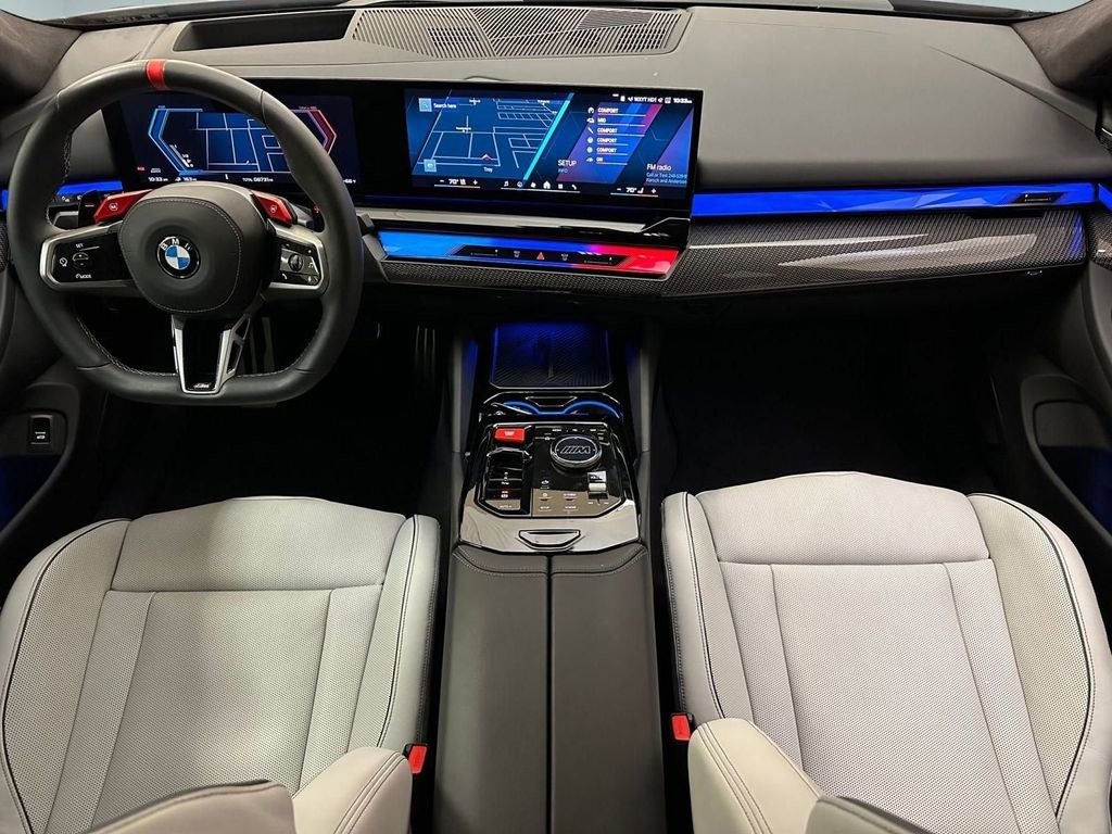 Used 2025 BMW M5 w/ Carbon Package image 20