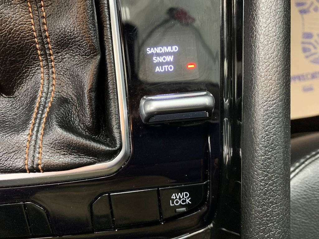 Used 2022 Jeep Compass Limited AWD/4WD image 11