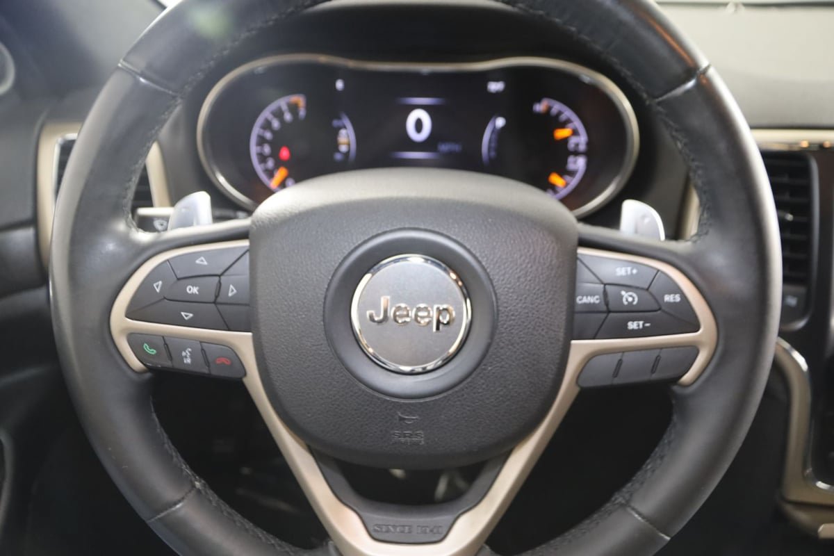 Used 2014 Jeep Grand Cherokee Laredo w/ Quick Order Package 23E AWD/4WD image 28