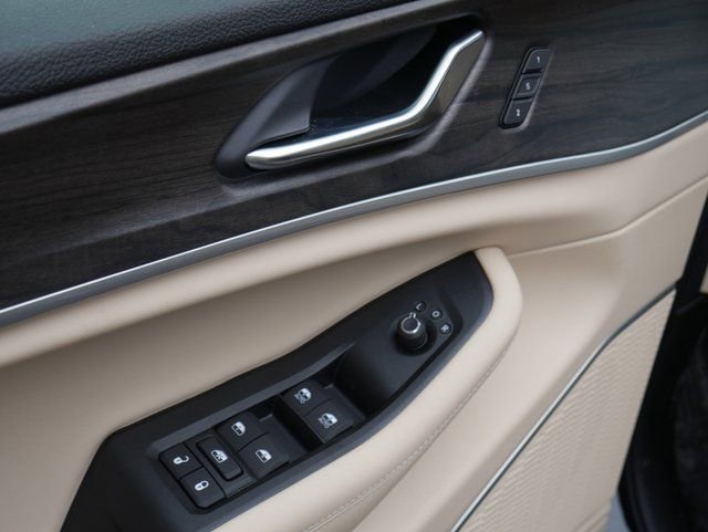 New 2025 Jeep Grand Cherokee Limited w/ Luxury Tech Group II image 16