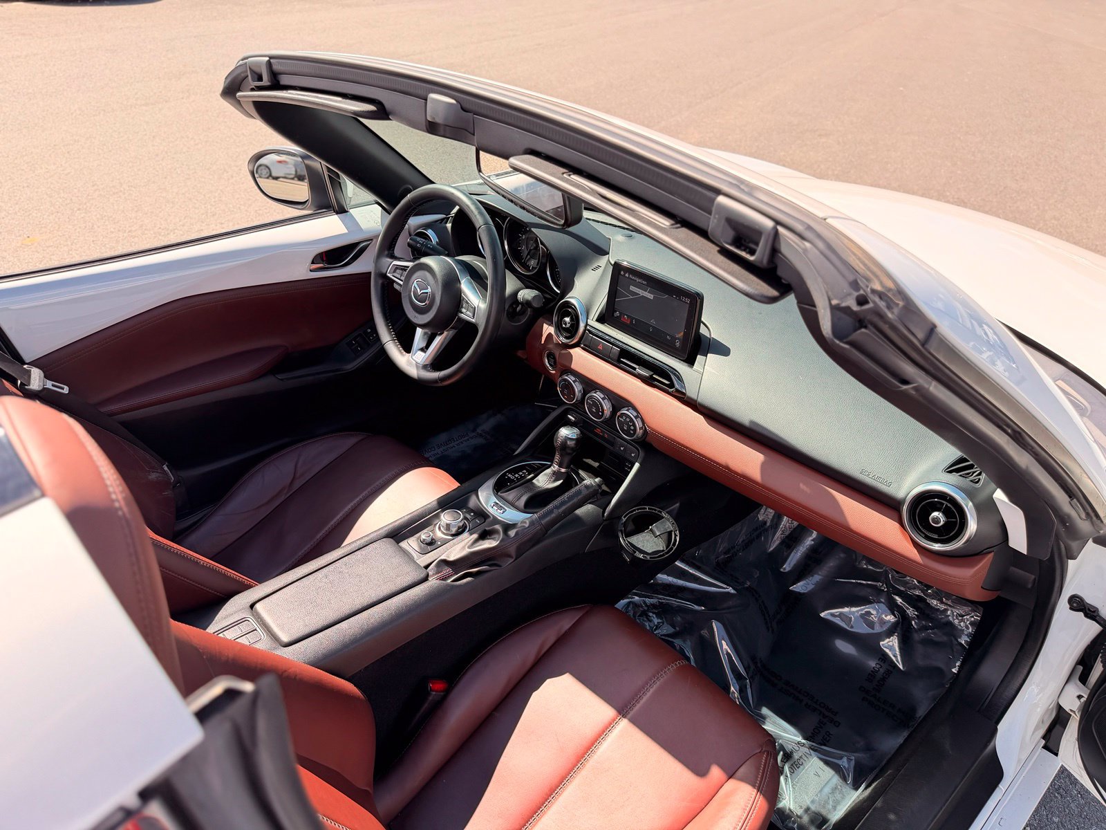 Used 2018 MAZDA MX-5 Miata RF Grand Touring RWD image 31