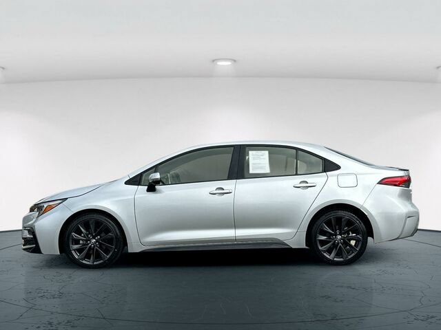 Used 2023 Toyota Corolla XSE w/ Carpet Mat Package (TMS) FWD image 3