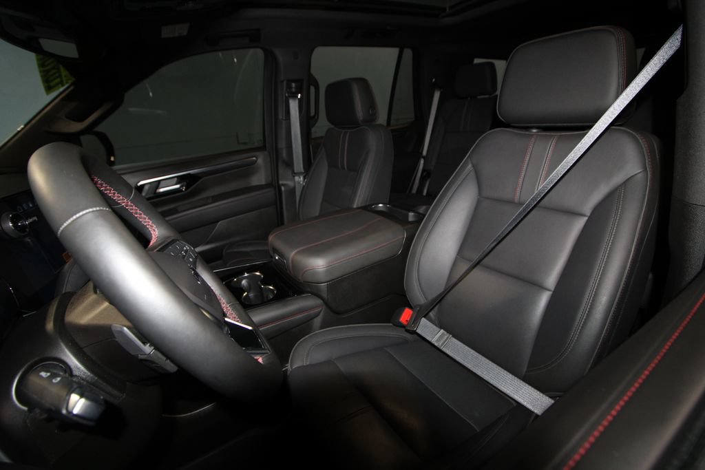 Used 2026 Chevrolet Tahoe RST w/ RST Capability Package AWD/4WD image 4