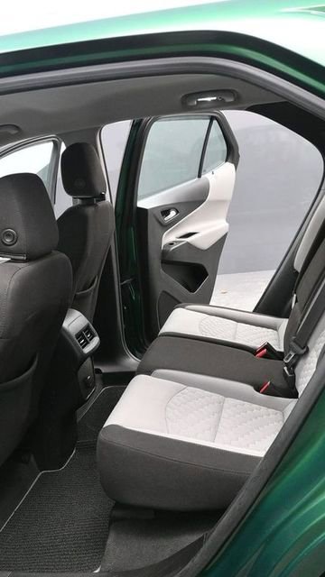 Used 2018 Chevrolet Equinox LS image 16