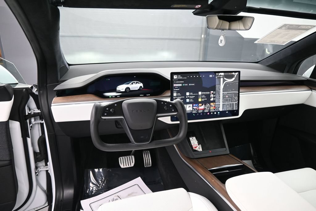 Used 2023 Tesla Model X AWD/4WD image 23
