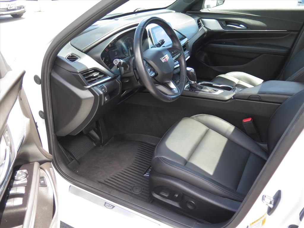 Used 2022 Cadillac CT4 Luxury w/ Sun And Sound Package RWD image 9