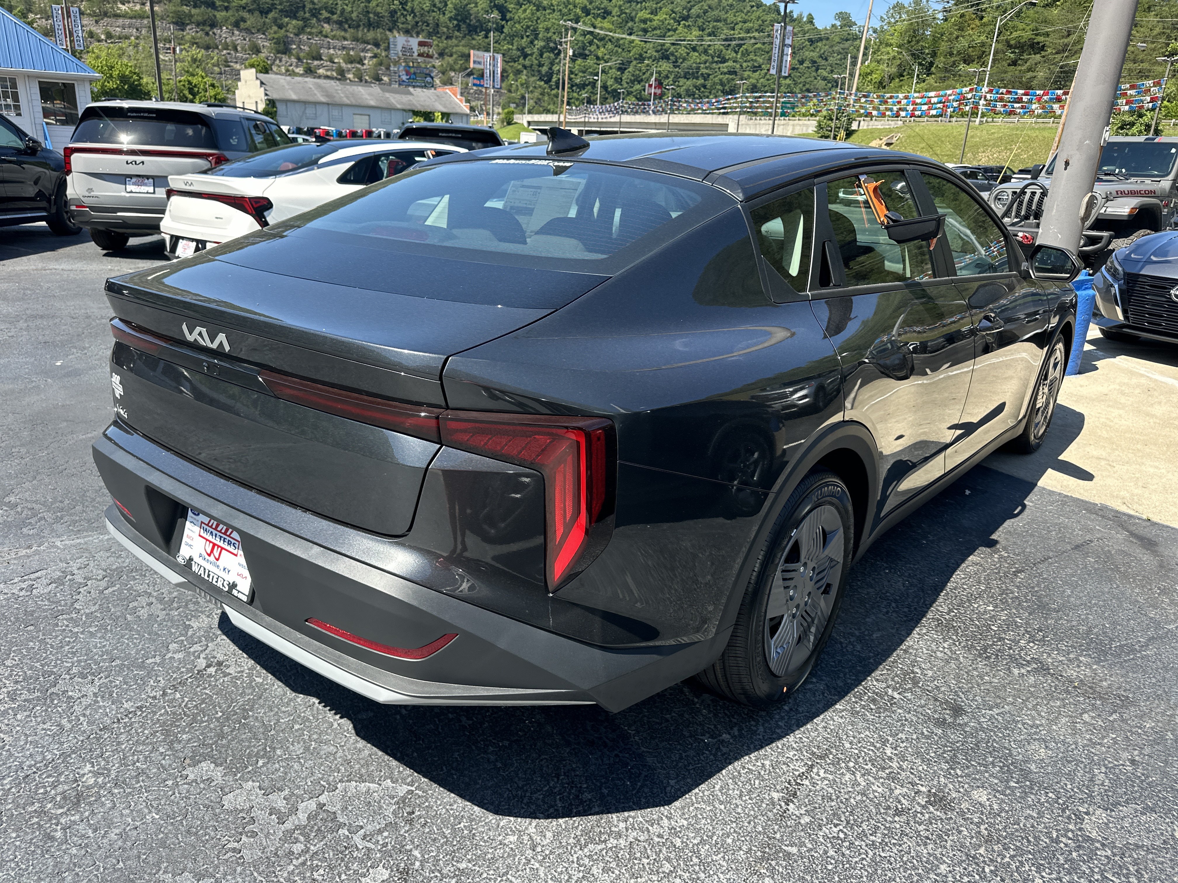 New 2026 Kia K4 FWD image 2