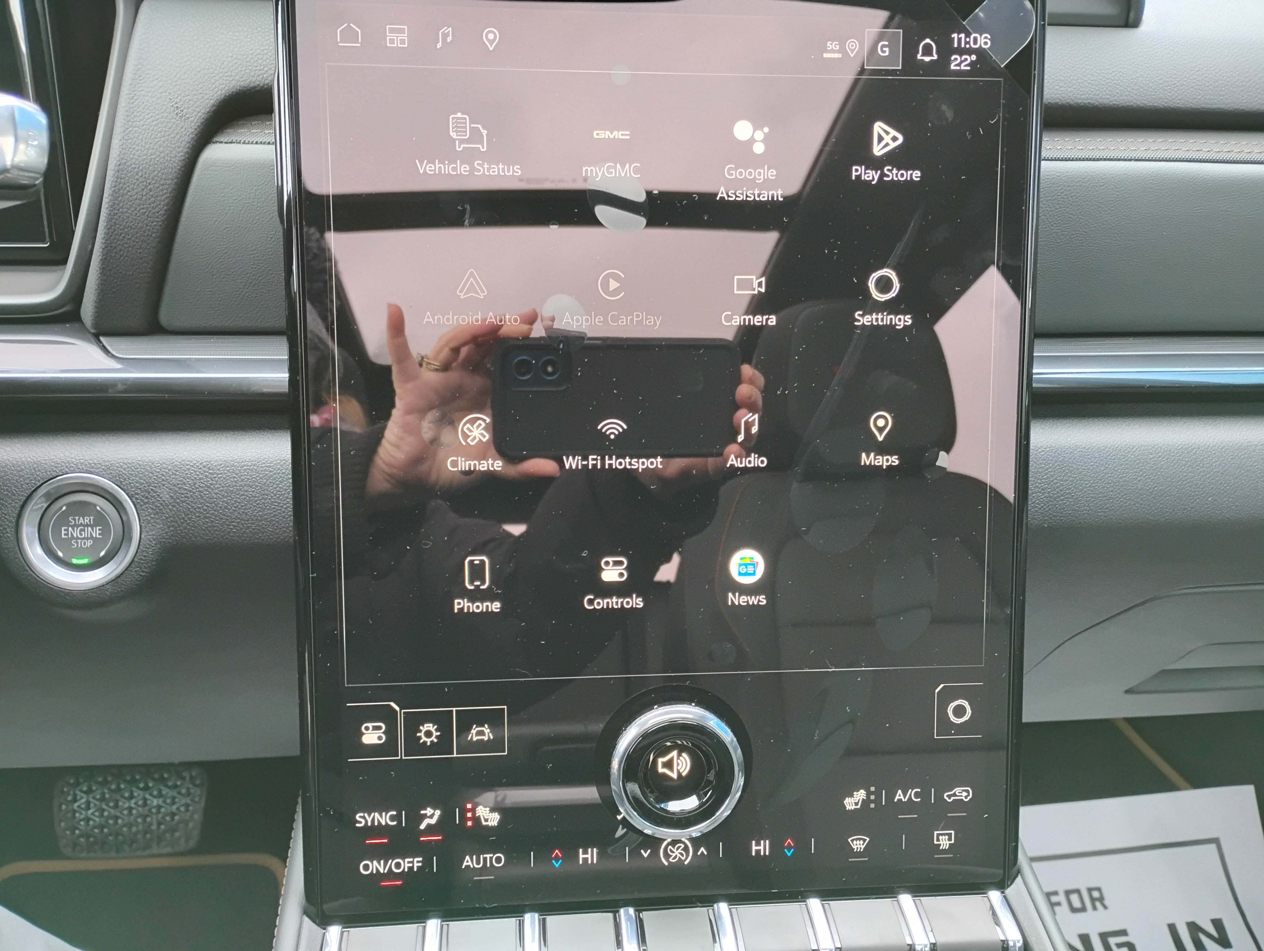 New 2026 GMC Terrain AT4 w/ LPO, Black Badging Package image 7