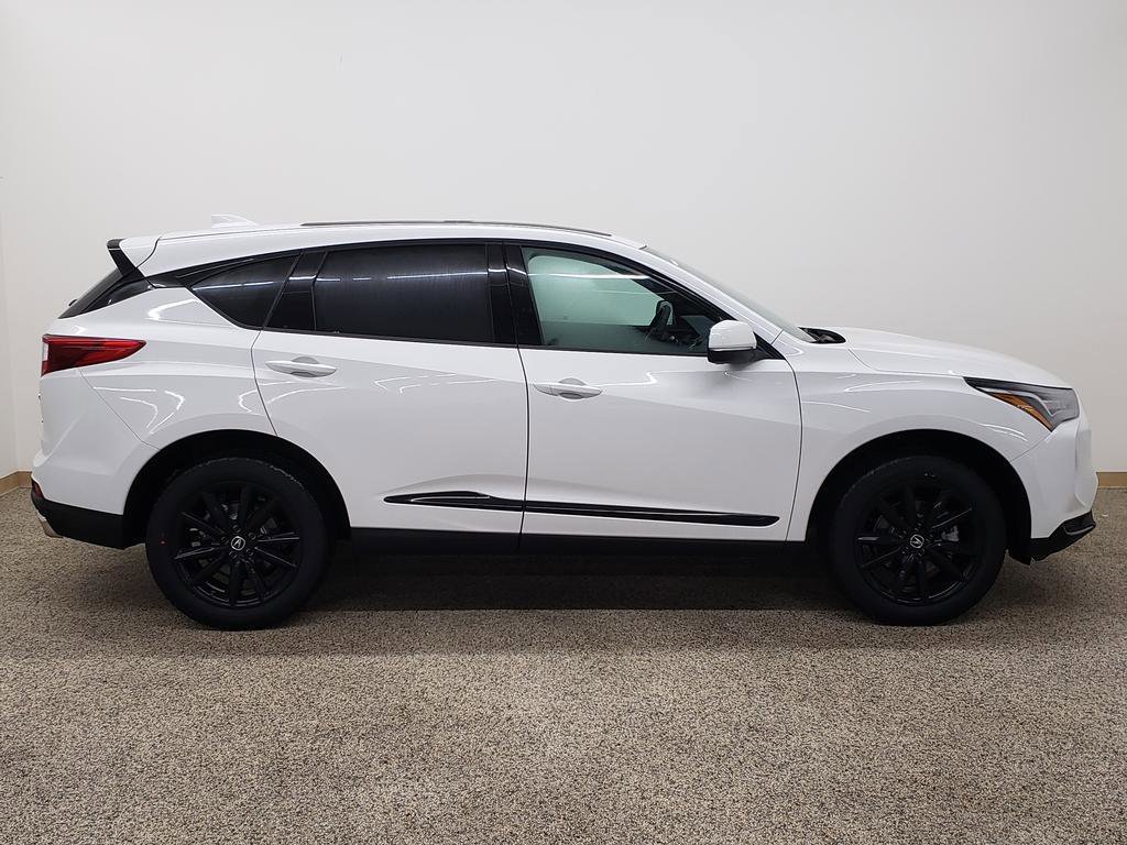 New 2026 Acura RDX SH-AWD image 2