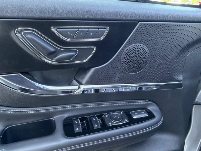 Used 2024 Lincoln Corsair FWD image 13