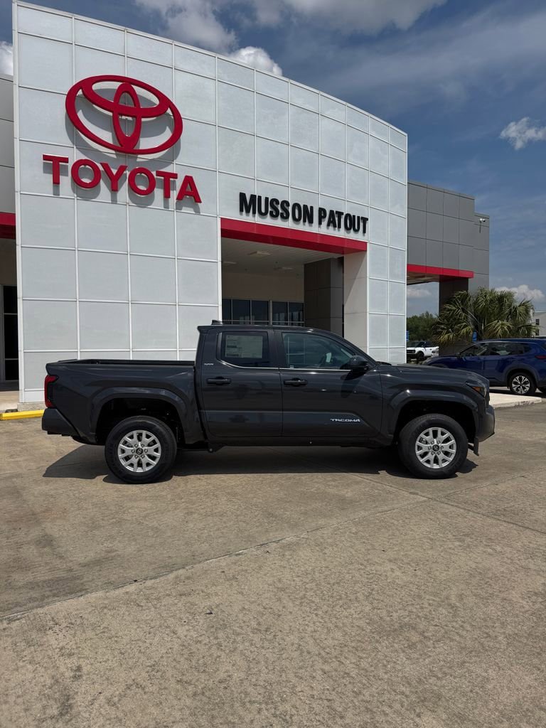 Used 2026 Toyota Tacoma SR5 AWD/4WD image 7