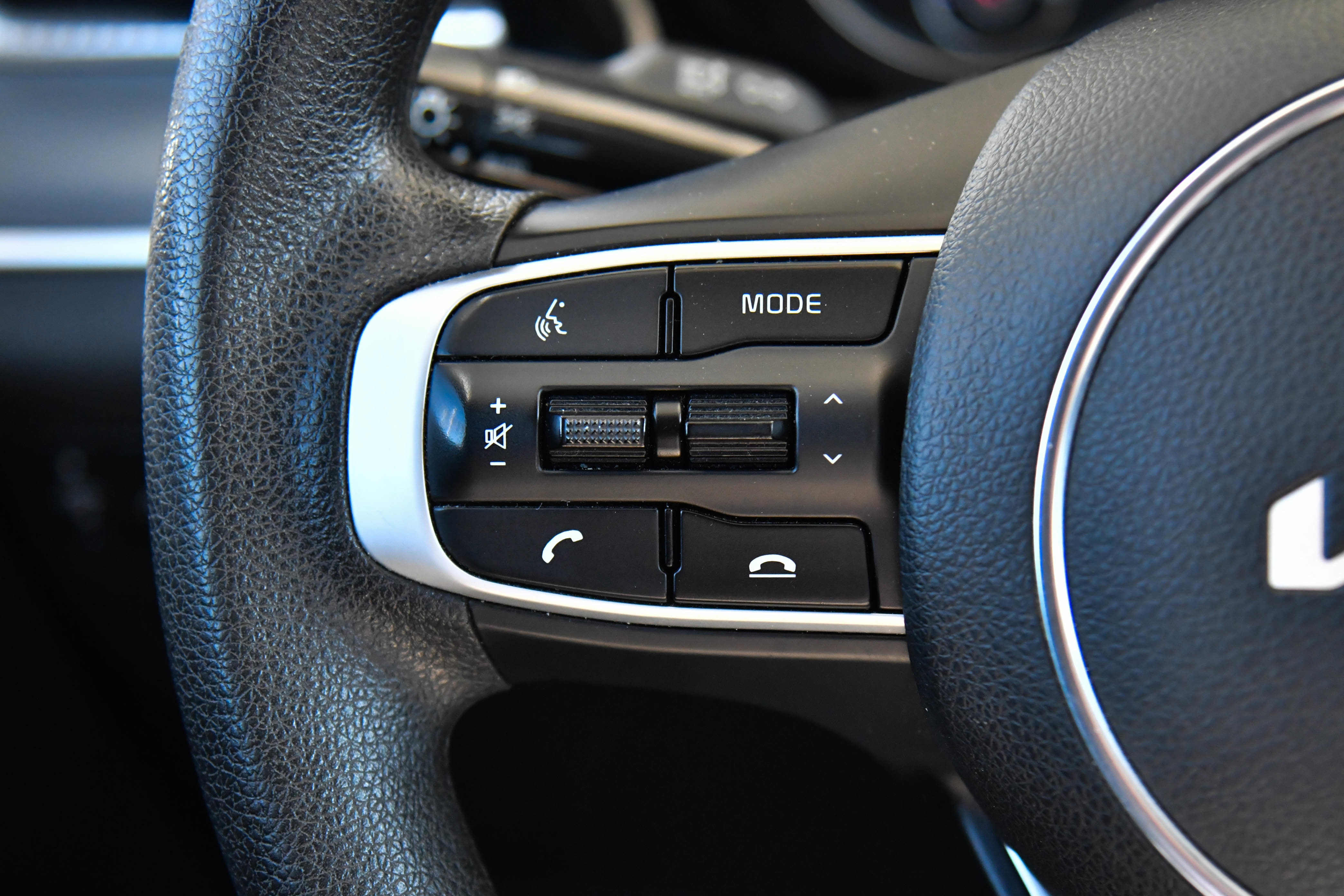 Used 2023 Kia K5 LXS image 27