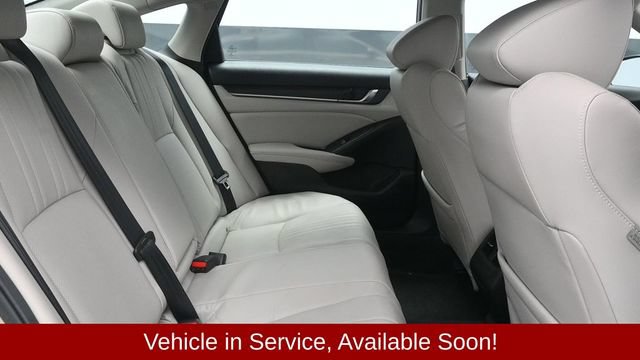 Used 2018 Honda Accord Touring image 13