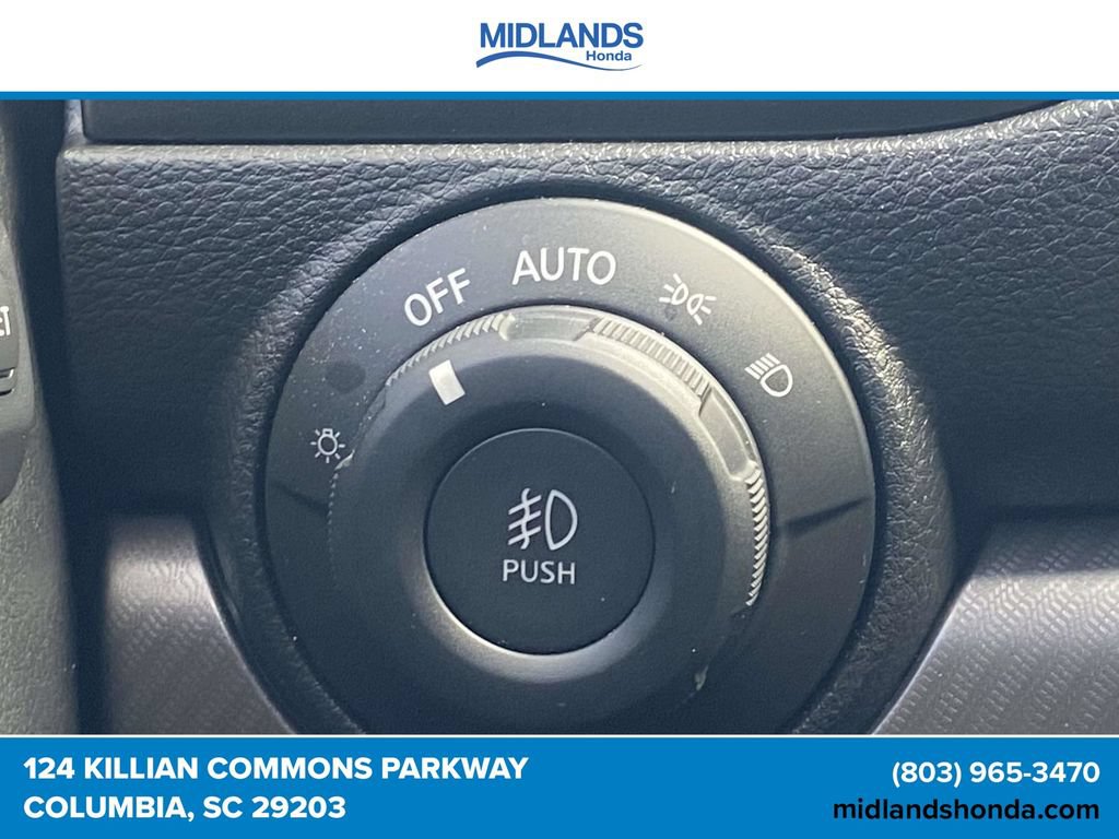 Used 2021 Nissan Titan PRO-4X w/ Pro-4x Convenience Package AWD/4WD image 29