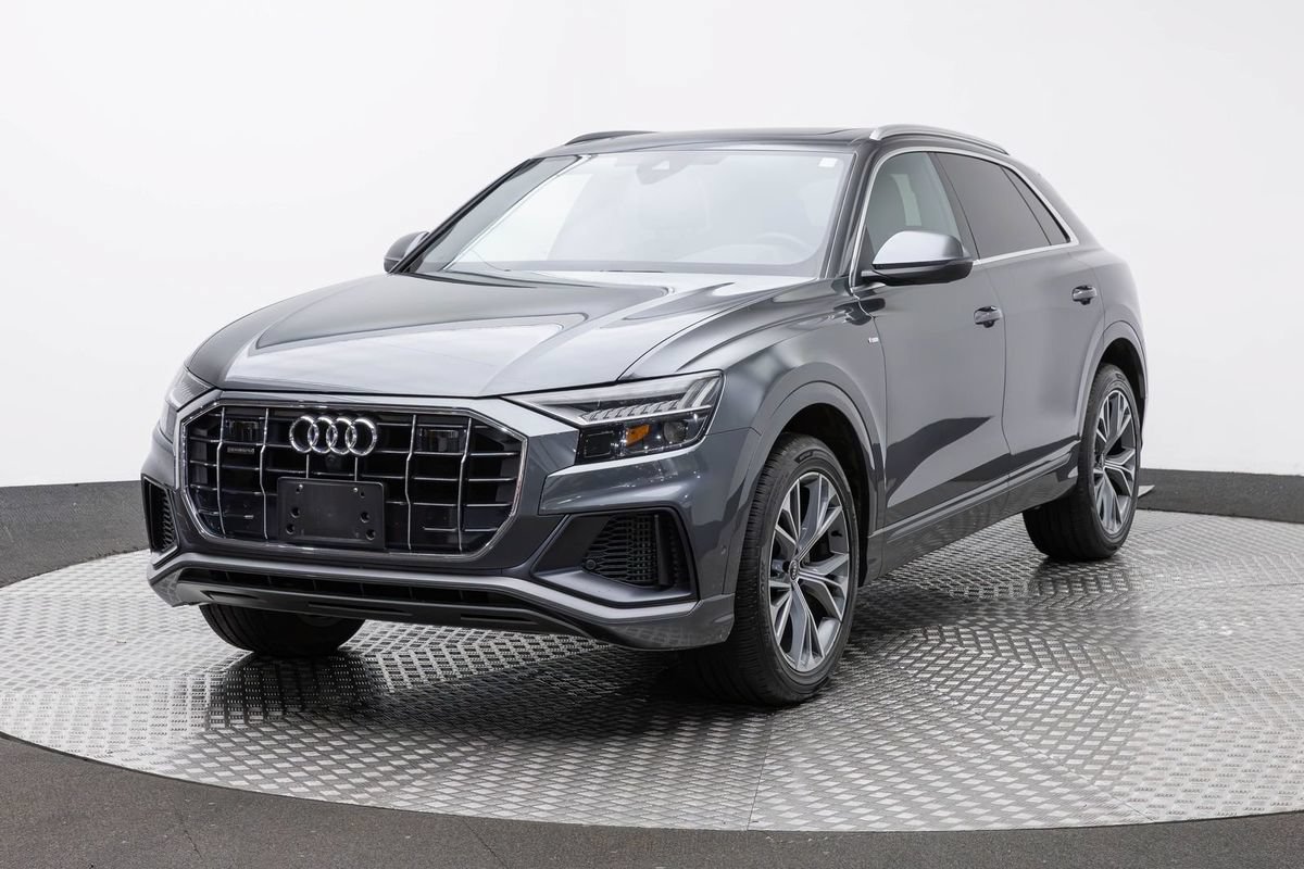Used 2021 Audi Q8 Premium Plus w/ Premium Plus Package AWD/4WD image 2