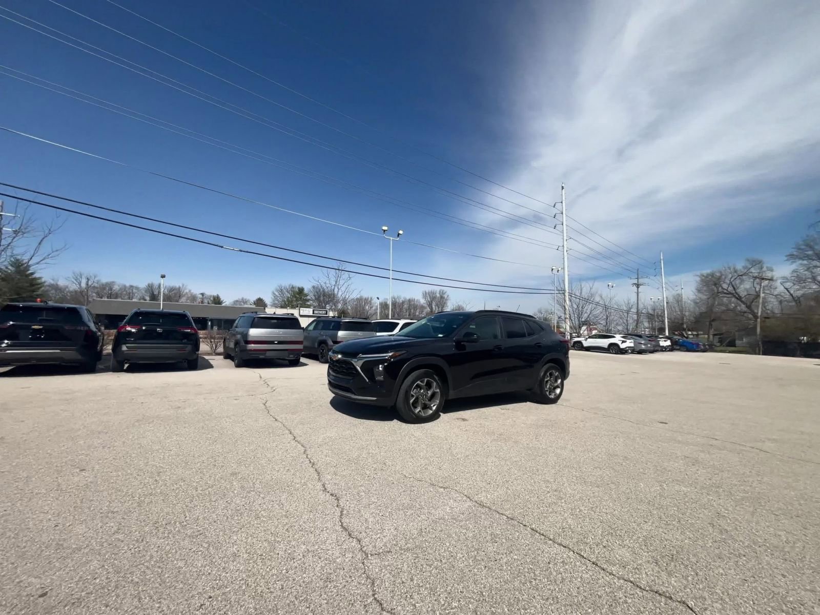Used 2025 Chevrolet Trax LT w/ LT Convenience Package FWD image 12