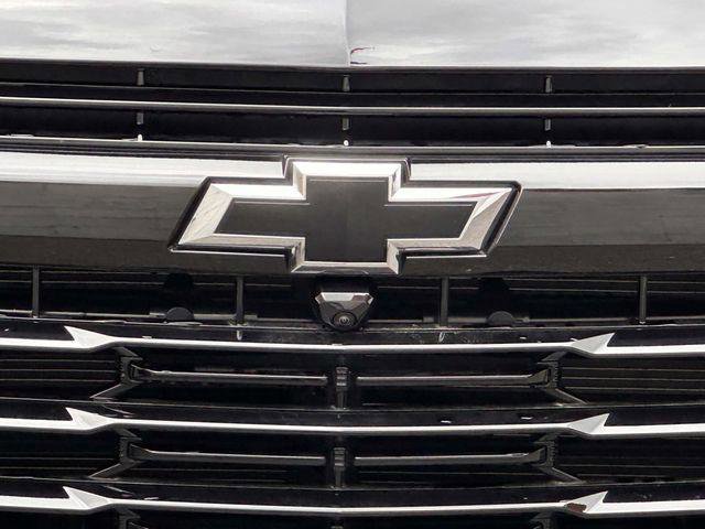 Used 2026 Chevrolet Suburban RST w/ Comfort Package AWD/4WD image 7