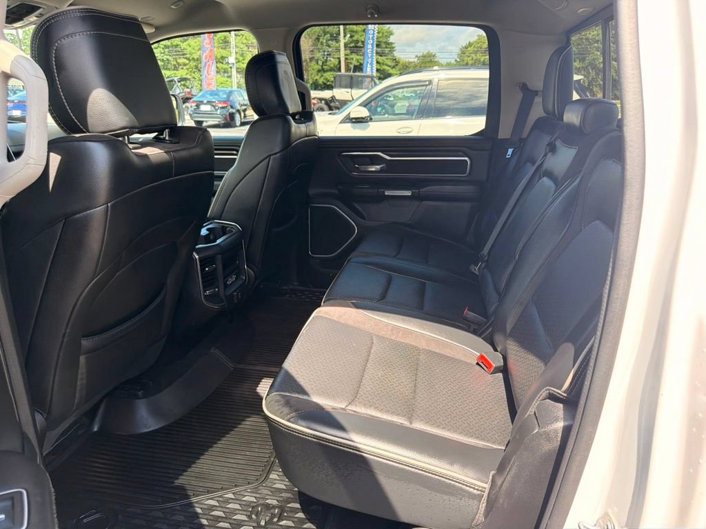 Used 2022 RAM 1500 Laramie AWD/4WD image 9