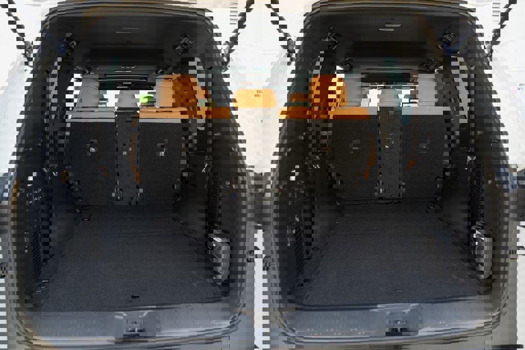 New 2026 Lexus LX 600 4WD w/ Luxury Package image 12