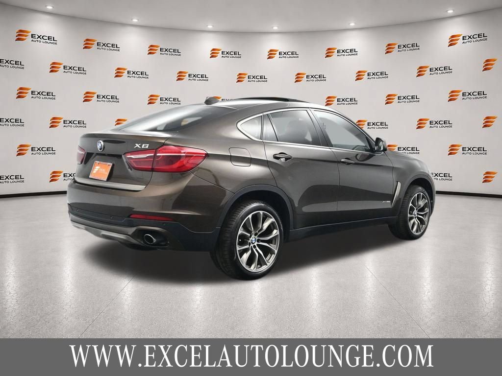 Used 2017 BMW X6 xDrive35i w/ Premium Package Enhanced AWD/4WD image 5