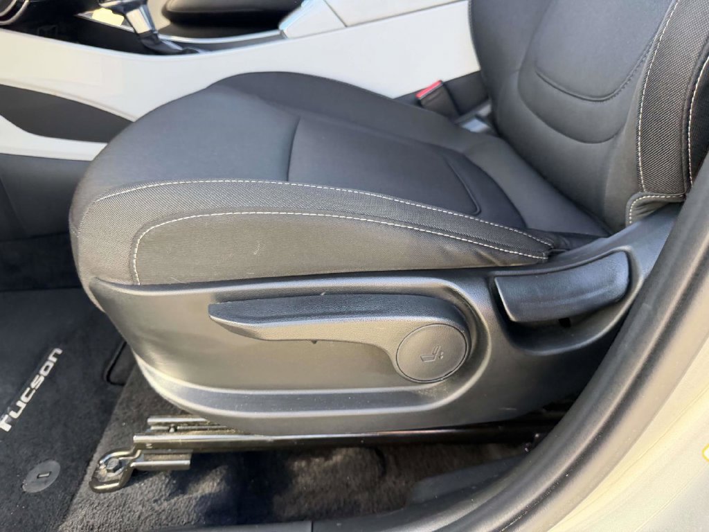 Used 2024 Hyundai Tucson SE AWD/4WD image 24