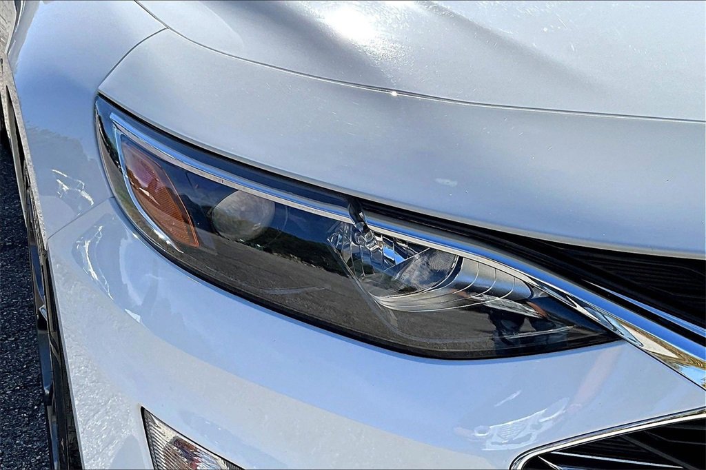 Certified 2022 Chevrolet Malibu LT image 28