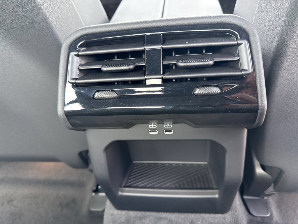 New 2026 BMW 530i w/ Premium Package RWD image 23